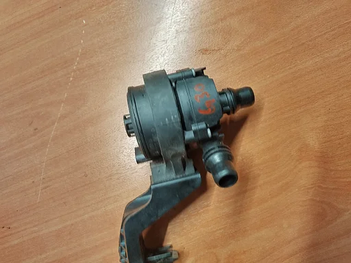 Waterpomp B48 9372723