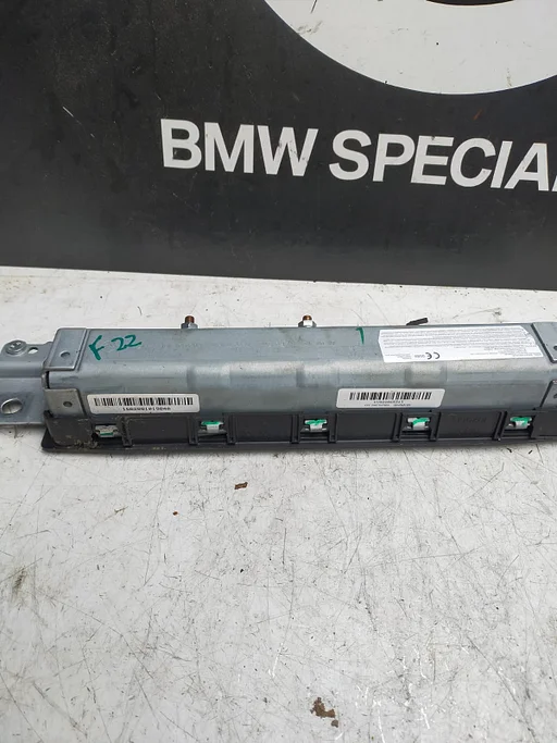 bmw f22 knie airbag