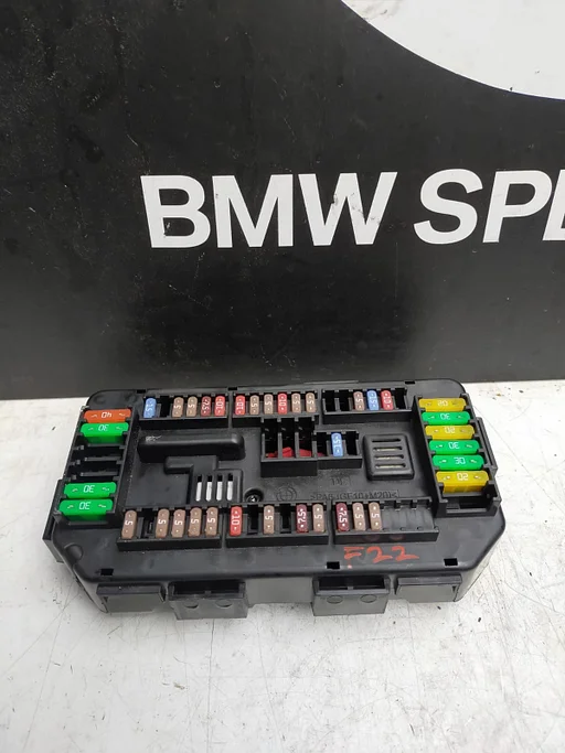 bmw f22 228xi zekering kast