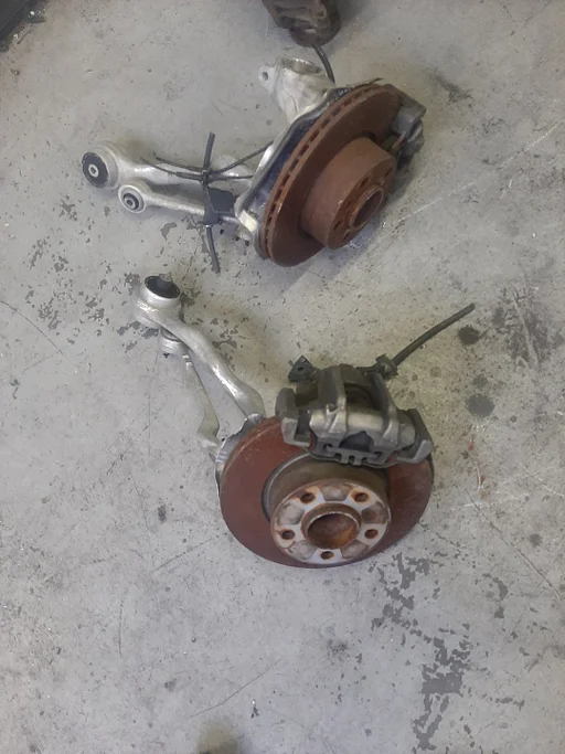 BMW f serie fusee met draagarmen f2x f3x