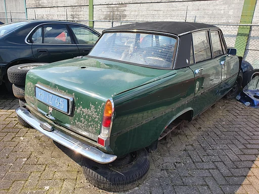 Rover 3500 groen green sedan 4 deurs voor onderdelen