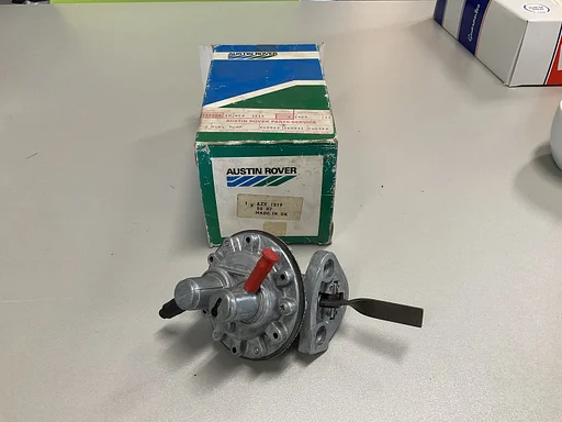 AUSTIN ROVER MG Benzinepomp AZX1819