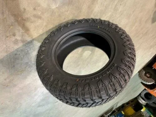 Radar Renegade R/T+ 265/65R17 120/117Q en diverse 4x4 banden