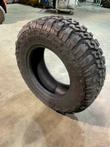 Federal Couragia M/T 265/70R17 121/118Q en diverse 4x4 banden