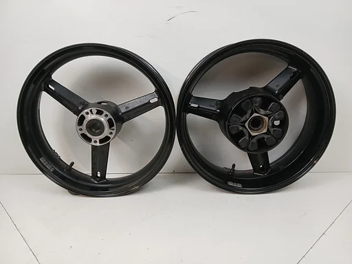 Velgen Suzuki GSX-R 600 750 K1 K2 K3 K4 K5 2001 t/m 2005 wiel 3 wielen velg GSXR rim rims