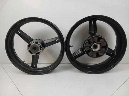 Velgen Suzuki GSX-R 600 750 K1 K2 K3 K4 K5 2001 t/m 2005 wiel 6 wielen velg GSXR rim rims