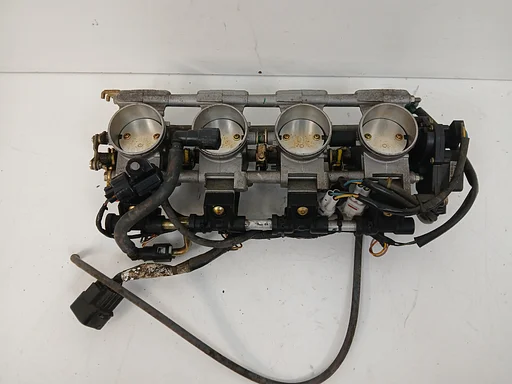 Gasklephuis Suzuki GSX-R 750 K2 K3 2002 2003 injectoren injectie GSXR