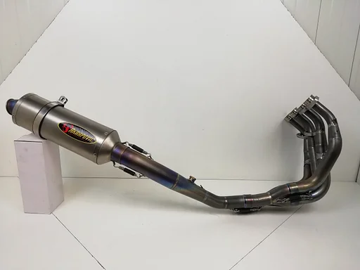 Compleet titanium Akrapovic uitlaat / uitlaatsysteem / demper / systeem