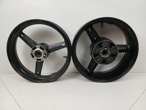 Velgen Suzuki GSX-R 1000 K1 K2 K3 K4 2001 t/m 2004 wiel wielen velg GSXR rims rim