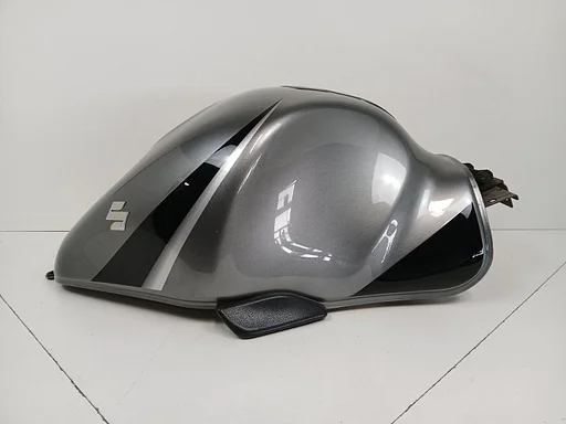 Tank Suzuki GSX1300R Hayabusa 2002 - 2007 GSX 1300 GSXR1300 fueltank