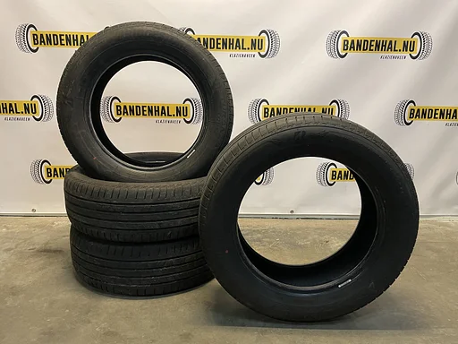 Bridgestone set van 4 zomerbanden 215-60R17 Turanza T005 zeer goede banden