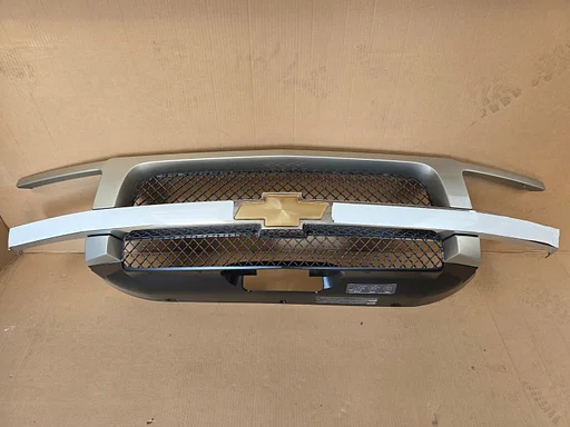 OEM Grille Chevrolet Avalanche 2003–2006