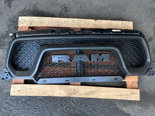 Dodge Ram Rebel grille | 2019-2021