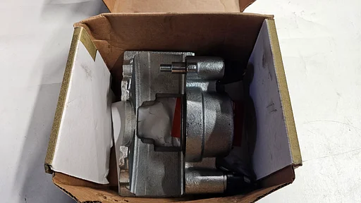 Chevrolet remklauw remzadel remtang voorzijde rechts  AC Delco GM 19344743 18FR741C