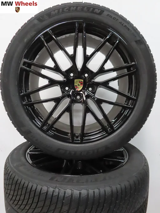 Porsche Cayenne suv 2025 21 inch velgen winterbanden nieuw