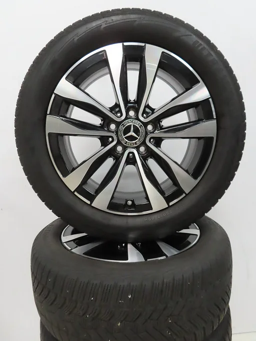 Originele Mercedes C klasse W206 17 inch velgen winterbanden
