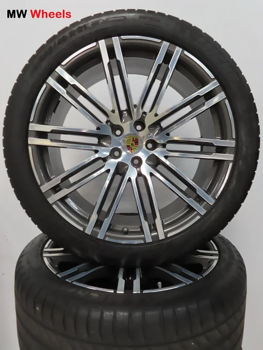 Porsche 21 inch Origineel velgen Macan Turbo met zomerbanden