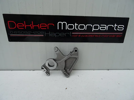 Remklauw Bracket achter Yamaha YZF R1 2015-2016-2017-2018 >