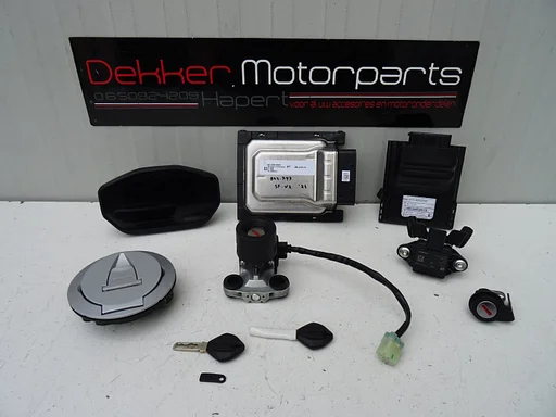 Complete Slotenset + Teller Ducati Streetfighter V2 2022 >