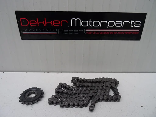 Originele DID Ketting + VoorTandwiel Yamaha YZF R1 2015-2025