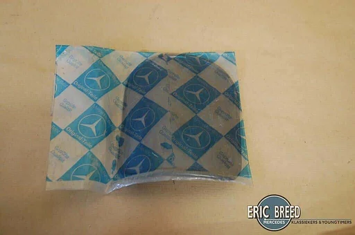 Nieuw: Afdekking in aandrijftunnel voor Mercedes W113 Pagode