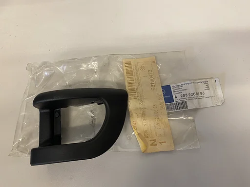 NOS rozet achterbankontgrendeling Mercedes-Benz W203 S203