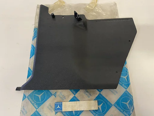 NOS afdekking a-stijl links zwart voor Mercedes-Benz W123