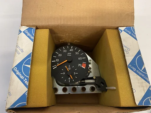 NOS toerenteller voor Mercedes-Benz W126 380SE 380SEL