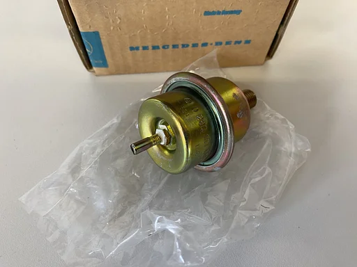 NEU NOS Druckregler K-Jetronic für Mercedes-Benz R107 W116 W123 M100 M110 M116 M117