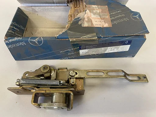 NOS slotmechaniek portier links Mercedes W601 W602 W611 T1 TN