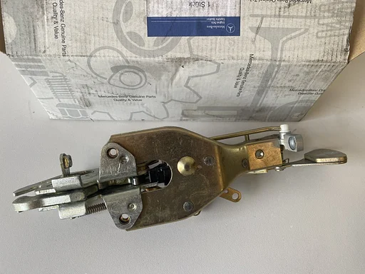 NEU NOS Heckklappenschloss für Mercedes-Benz W123 T-Modell S123