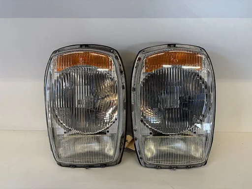 Satz Scheinwerfer Bosch H4 für Mercedes-Benz W114 W115 /8