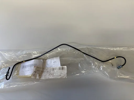 NOS leiding naar veerbol links voor Mercedes-Benz W126