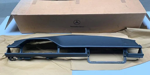 NEU NOS Instrumententafel grau für Mercedes-Benz W124 Mopf 0