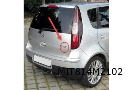 Mitsubishi Colt VI (9/08-) embleem ''COLT'' achterklep Origineel! 7415A291