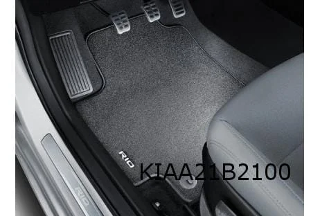 Kia Rio V Mattenset (4x) velours tekst "Rio" Origineel! H8143ADE01