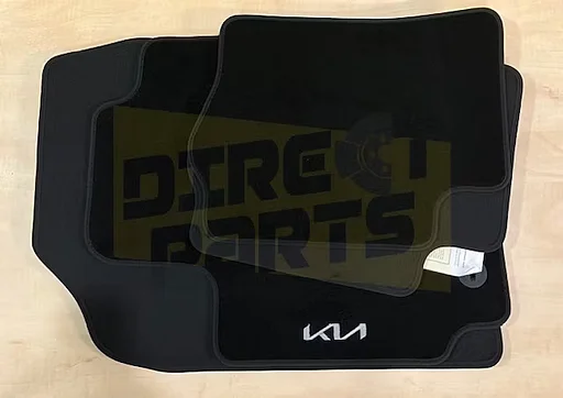 Kia Picanto (6/17- 7/24) Mattenset 'luxe velours' (4x) tekst "Kia" Origineel! G6143ADE00