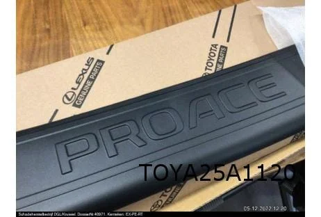 Toyota Pro-Ace (9/16-) achterbumper beschermlijst (tekst "ProAce") (zwart) (te spuiten) Origineel! PZ4L1H054000