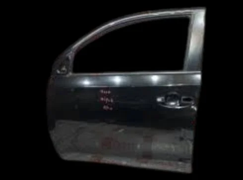 Toyota Urban Cruiser (3/09-1/14)  Voorportier Links Origineel! 	6700252430