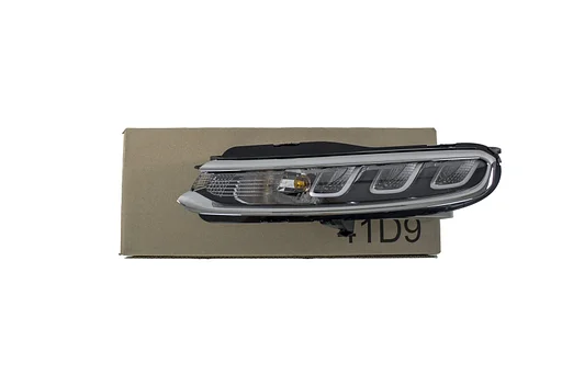 Citroën C3 (9/16-7/20) (B618) dagrijlicht Rechts LED (Incl. chromelijst) Origineel! 9820877880