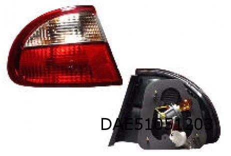 Chevrolet-Daewoo Lanos (5/97-1/01) (KLAT) (4-drs. Sedan) achterlicht Links buiten OES! 96500231