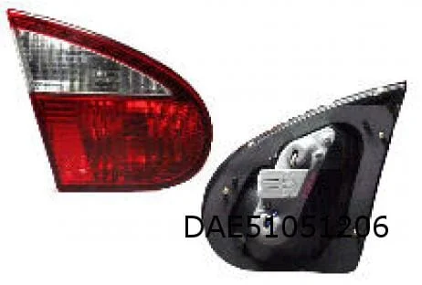 Chevrolet-Daewoo Lanos (5/97-1/01) (KLAT) (4-drs. Sedan) achterlicht Rechts binnen OES! 96304632