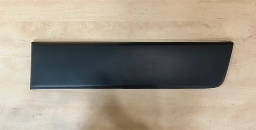 Citroen/Fiat/Peugeot (6/06-) stootlijst zijwand Links voor het achterwiel (-> 1/18 donkergrijs) (bij 4050mm wielbasis / L3) Origineel! 0735422848 RESTPARTIJ!