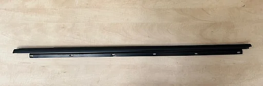 Volkswagen Jetta (7/05-1/11) portierschachtlijst Links voor Origineel! 1K5837477E5AP RESTPARTIJ!