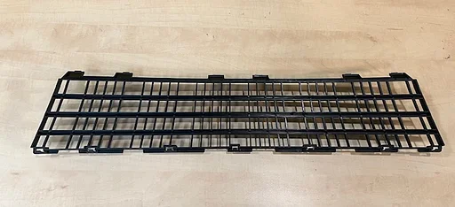 Renault Clio III (2/09-1/13) (phase II) voorbumpergrille onder binnenzijde Origineel! 7701072018 RESTPARTIJ!