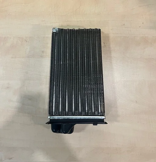 Renault Laguna I (-3/01) kachelradiateur (systeem Valeo) (Beschadigd) OES! 7701039481 RESTPARTIJ!