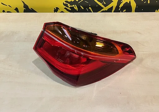 BMW X1-serie (F48) (11/15-7/22) achterlicht Rechts buiten (LED) OES! 2127536044 RESTPARTIJ!
