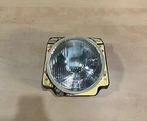 Volkswagen Golf II (8/83-12/92) koplamp (H4) Links/Rechts MQ+ VGA3001 RESTPARTIJ!