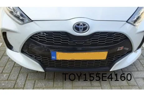 Toyota Yaris (9/20 - 5/24) (P14) Toyota	Yaris Cross (8/21-) (MXP) embleem "GR" op voorbumpergrille Origineel!  7531052090