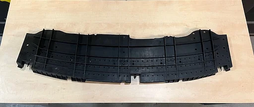 Citroen/Peugeot/Toyota (-3/12) voorbumperversteviging onder (plastic) Origineel! 7414PN RESTPARTIJ! H